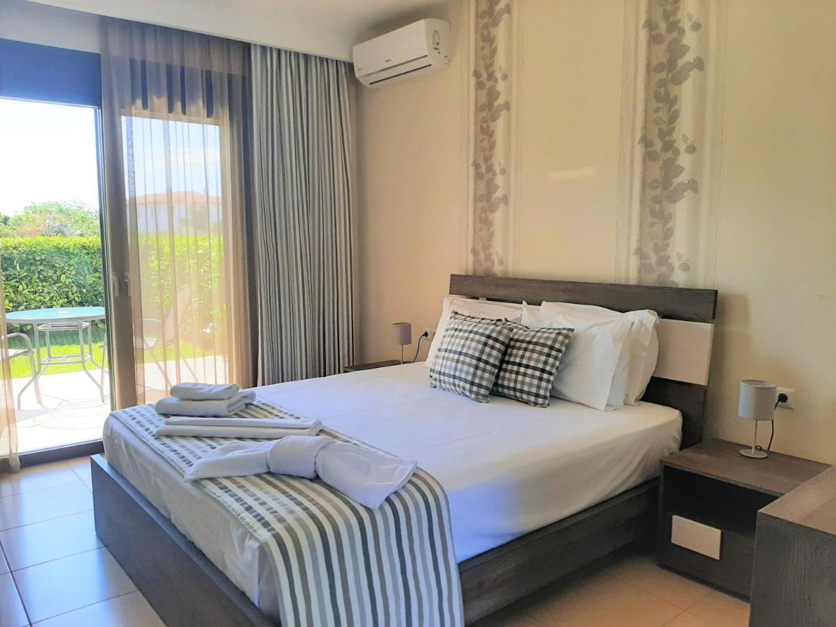 Gmare Aparthotel Gerakini Luaran gambar